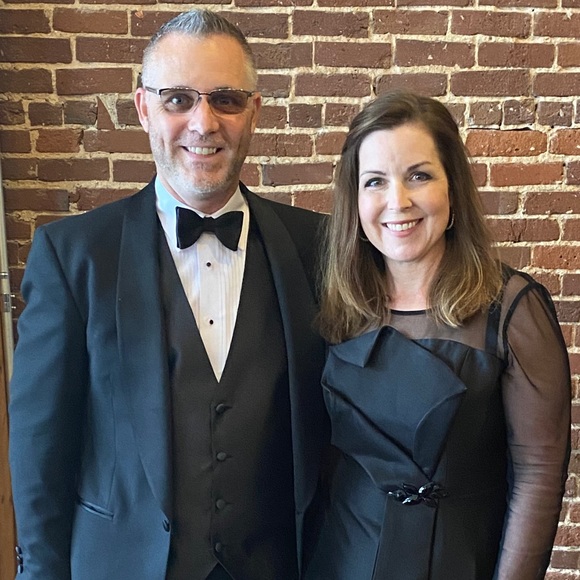 Meet your Posher, Chris - Picture 1 of 2